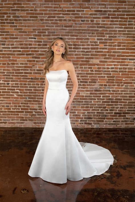 Satin fitted wedding dress 60 photos - Astyledwedding.com