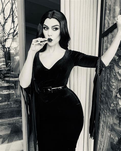 Kourtney Kardashian Nude Leaked 2024 (18+ Photos) | #The Fappening