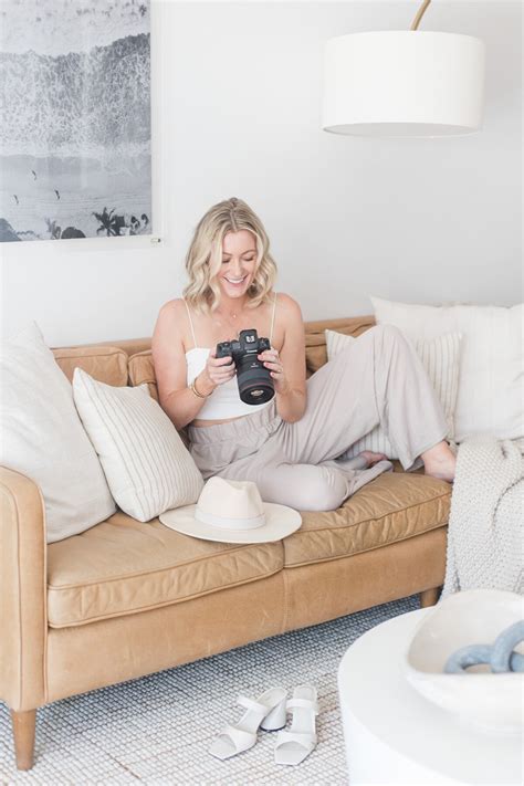 Marnie | The Mint Sweater Photoshoot