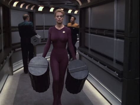 STAR TREK: VOYAGER (TV 1995-2001) - Seven of Nine (Jeri Ryan) Starfleet ...