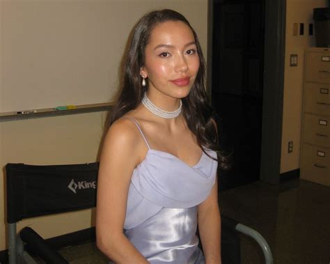 Jasmine Vega picture