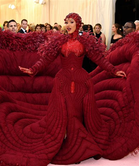 Cardi b red carpet outfit online