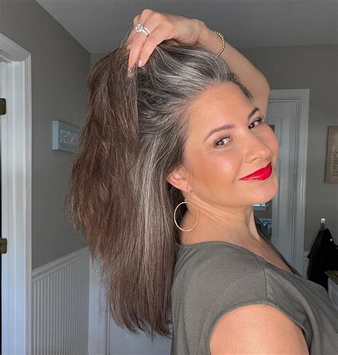 How To Transition To Gray Hair With Lowlights? Gray Brilliance Unveiled ...