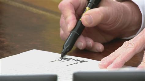 Trump considering to dismantle Dept. of Education