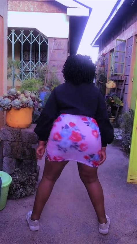 Twerking Big ass on Tik tok. - One News Page VIDEO