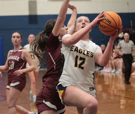 Barrington girls prep for third-seeded Ponaganset in D-I semifinals ...