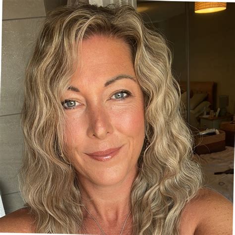 Michelle Irvine - Office Manager (HR Administrator) - ROSEN | LinkedIn