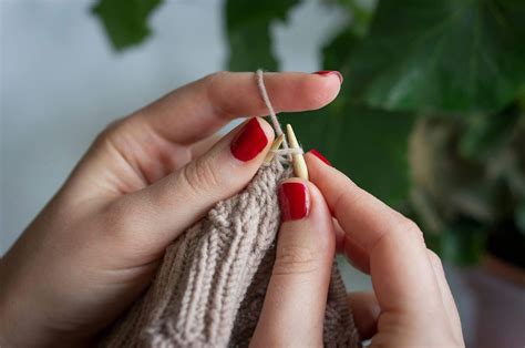 How to Pick Up Knit Stitches In Knitting? 2 Simple Methods