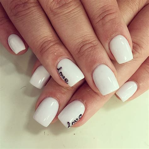 Round White Nail Ideas at Christy Calvin blog