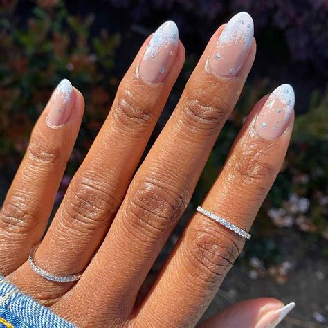 19 Sparkling Glitter French Tip Nail Ideas to Try ASAP