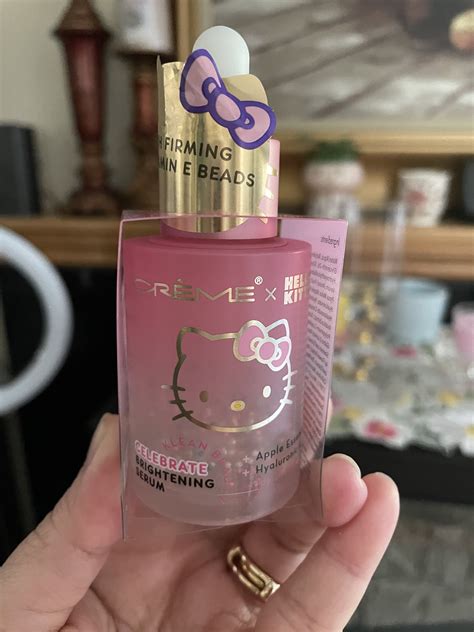 Pin by Emily Daley on Neah in 2025 | Hello kitty makeup, Hello kitty ...