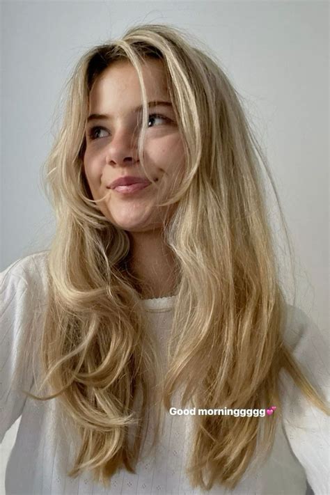Pin by Cece Porter on wispy | Blonde layered hair, Summer blonde hair ...