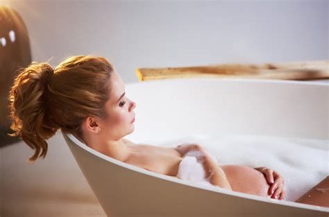 Can You Take Hot Showers While Pregnant