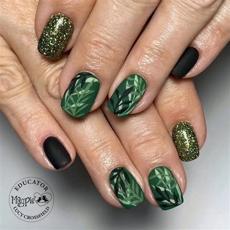 30 Best Black & Green Nail Design Ideas You Should Check