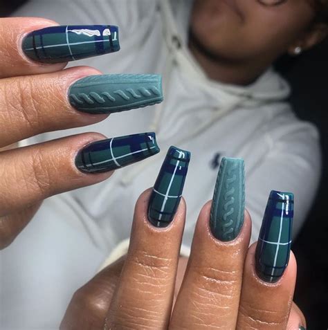 50+ Pretty Plaid Nails You'll Love - The Glossychic | Plaid nails ...