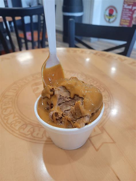 Mortensen Dairy Ice Cream - Newington Connecticut Ice Cream - HappyCow