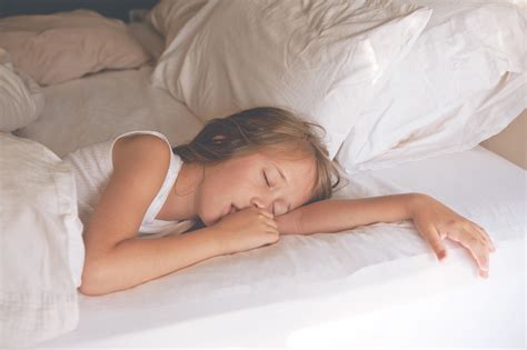 8 Helpful Tips To Put An End To Thumb And Finger Sucking