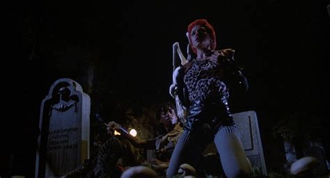 Linnea Quigley Zumbi
