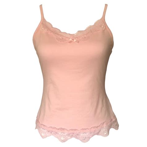 Women's Pink Vest | Depop