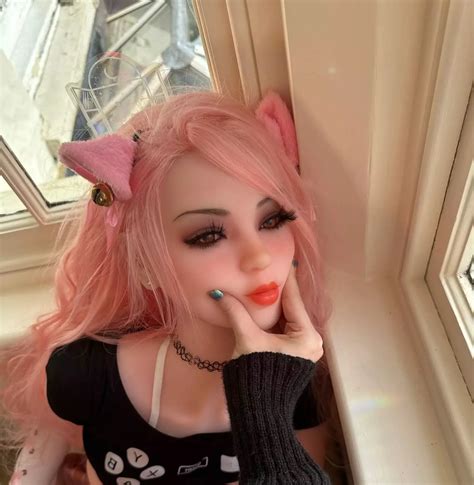 Belle Delphine selling bizarre new product to fans following viral bath water idea