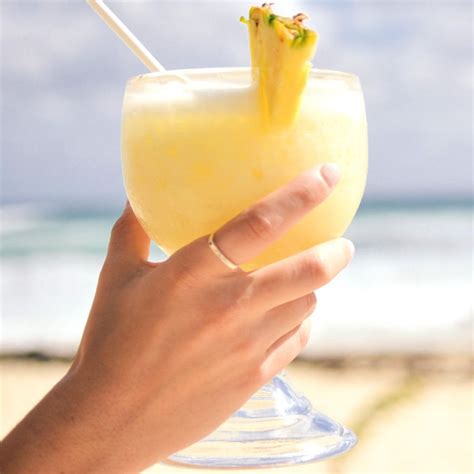 Chi Chi | Recette | Buffet de brunch, Recette cocktail, Jus d'ananas