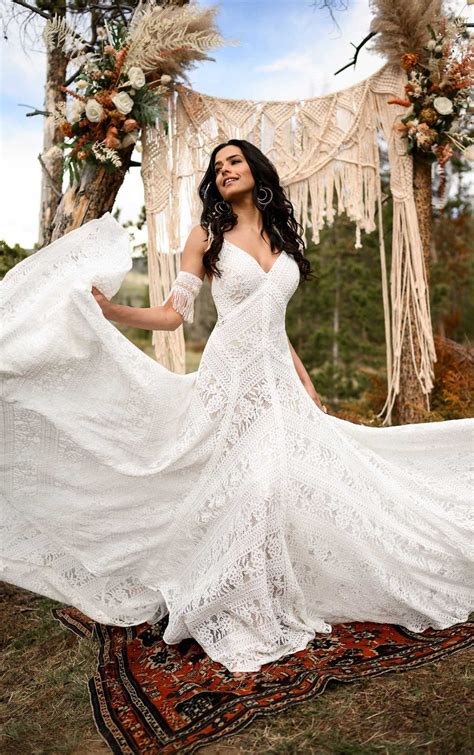 Modern Boho Wedding Dress with Linear Lace Details - REECE | Summer wedding dress, Wedding ...