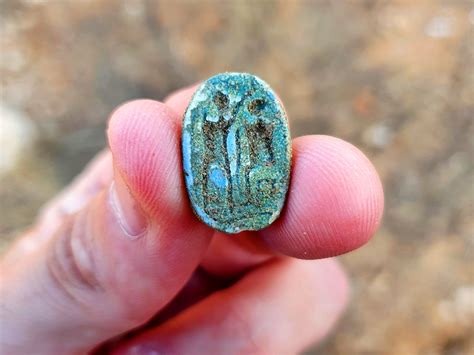 3,000-Year-Old Scarab Seal Unearthed in Israel | Sci.News