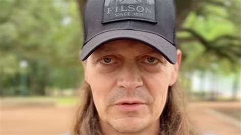 3 Doors Down singer Brad Arnold diagnosed with stage 4 cancer forcing ...