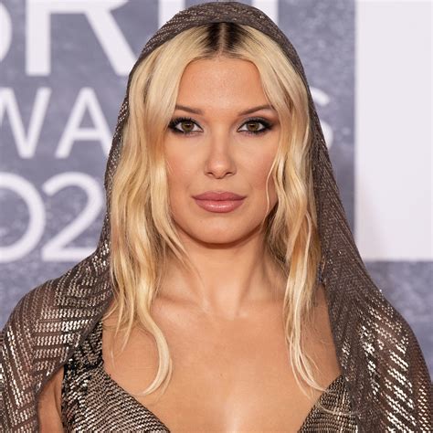 Millie Ravenswood Nudes