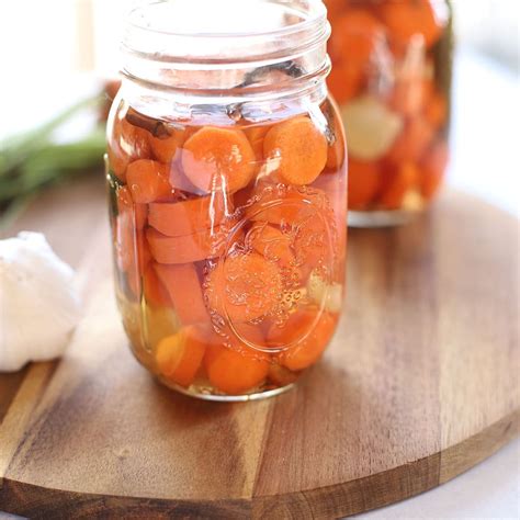 Easy Quick Pickled Carrots (Mom's Recipe) - Amira's Pantry