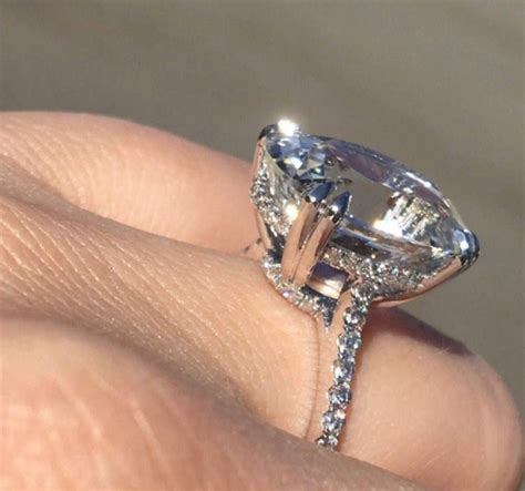 Kim Kardashian Inspired Oval CZ Diamond Engagement Rings Celebrity ...