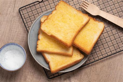 Crispy Toasted Bread with Butter and Sugar 16628701 Stock Photo at Vecteezy