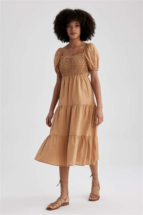 Beige WOMAN Square Neck Midi Short Sleeve Dress 2817190 | DeFacto
