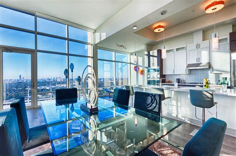 Luxury Apartments Houston TX | Penthouses | Latitude