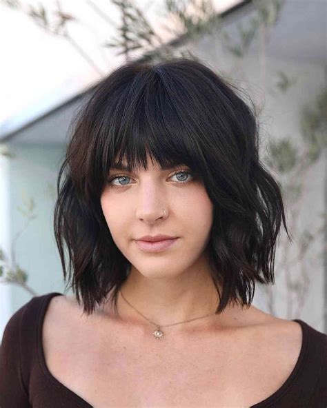 24 cutest wavy bobs with bangs women are getting right now – Artofit