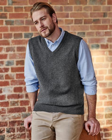 Navy | Mens Classic Lambswool Vest | WoolOvers US