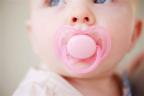 10 best pacifiers for newborns and babies