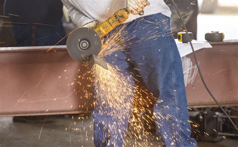 Why Choose Professional Steel Cutting? | Eagle National Steel