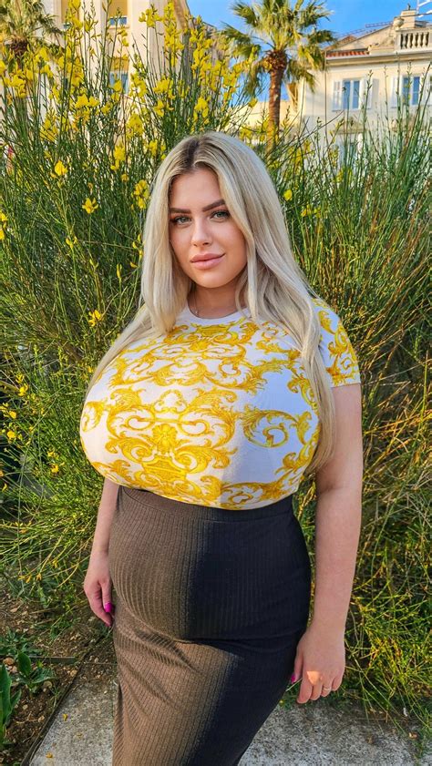 Nina Phoenix Nina Phoenix: The Untold Story Behind The Plus Size Star