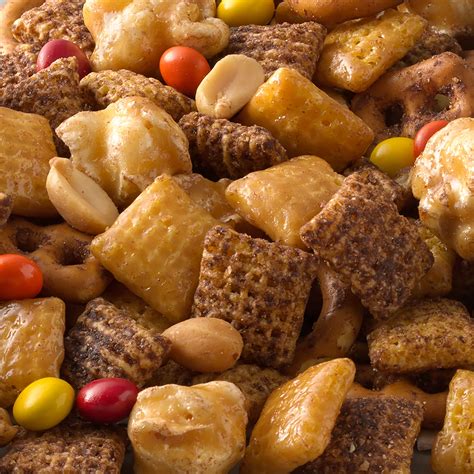 Snapklik.com : Chex Mix Indulgent Turtle Snack Mix, 8 Oz