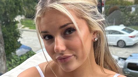 Unveiling The Buzz Around The Breckie Hill Shower Video: A Deep Dive