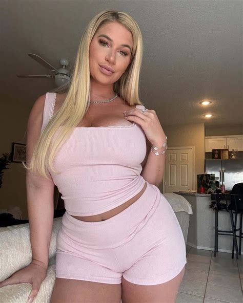 Stella Andrews Leaks