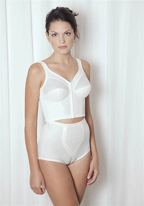 @girdles-and-shapewear on Tumblr