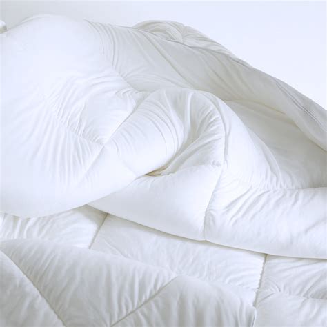 Learn More About Sleeping Naked-Your Sleep Knowledge Base - PeaceNest