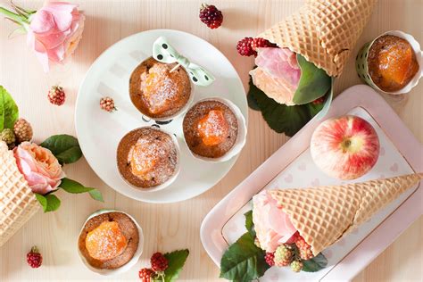 Roses, Pound Cake, Apples, Ice cream cone, HD Wallpaper | Rare Gallery