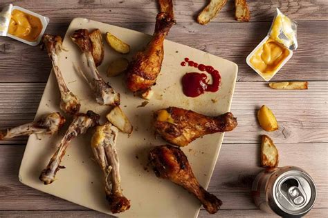 How Long Can Cooked Chicken Stay Out?