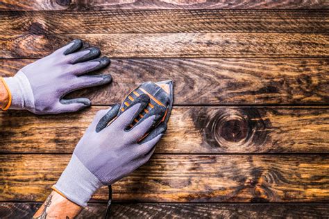 Why Use Cut Resistant Gloves at Work? Types and Applications