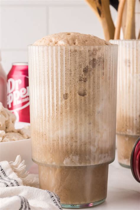 Dr. Pepper Ice Cream Float - Kitchen Divas