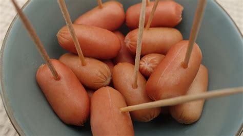 Can Dogs Eat Sausage? The Benefits and Risks - AnxiousCanine.com