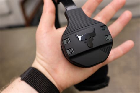 Under Armour Project Rock Sport Headphones Review: What They're Like To ...